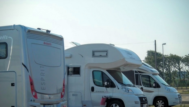 キャンピングカーマナー